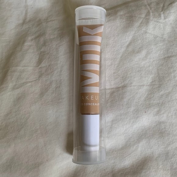 NWT Milk Makeup Flex Concealer - Light - Picture 1 of 4